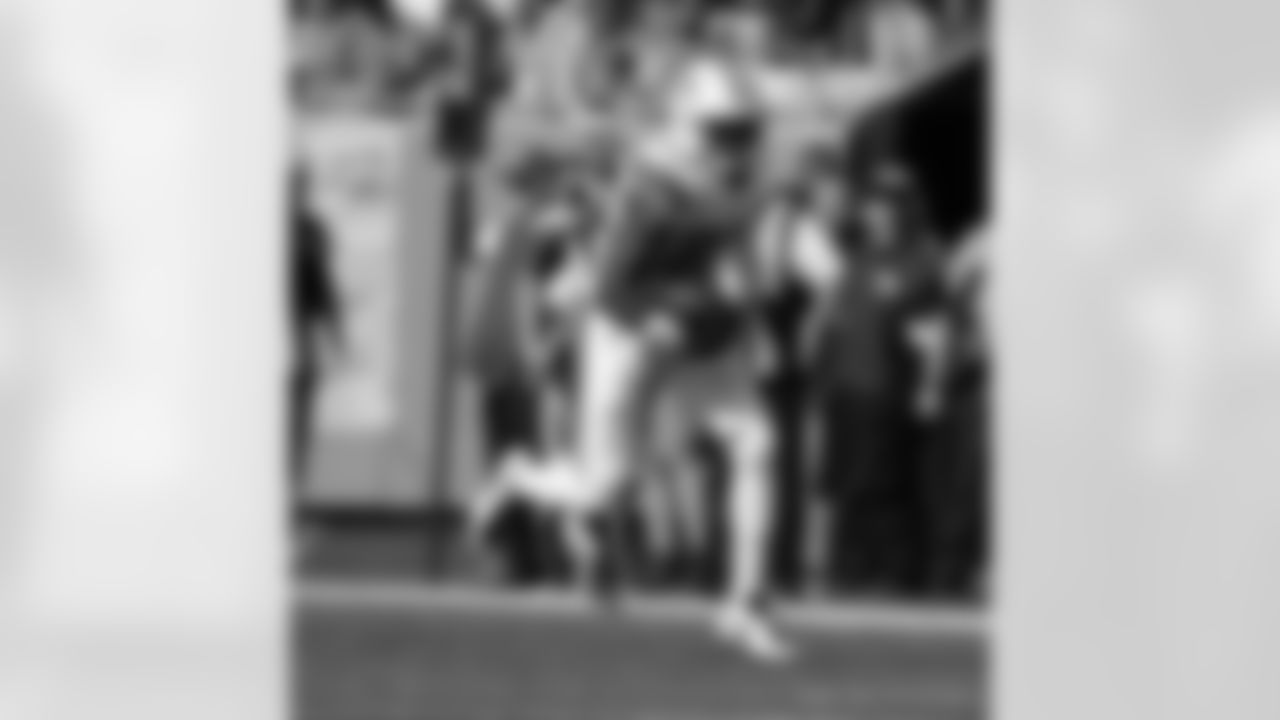 Check out the game action photos from the New Orleans Saints game against the Carolina Panthers for Week 10 of the 2025 NFL season on Nov. 9, 2025 at Bank of America Stadium.