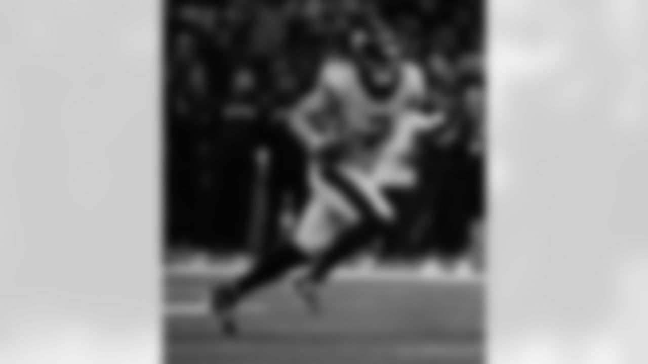 Check out the game action photos from the New Orleans Saints game against the New York Jets for Week 16 of the 2025 NFL season on Dec. 21, 2025 at the Caesars Superdome.