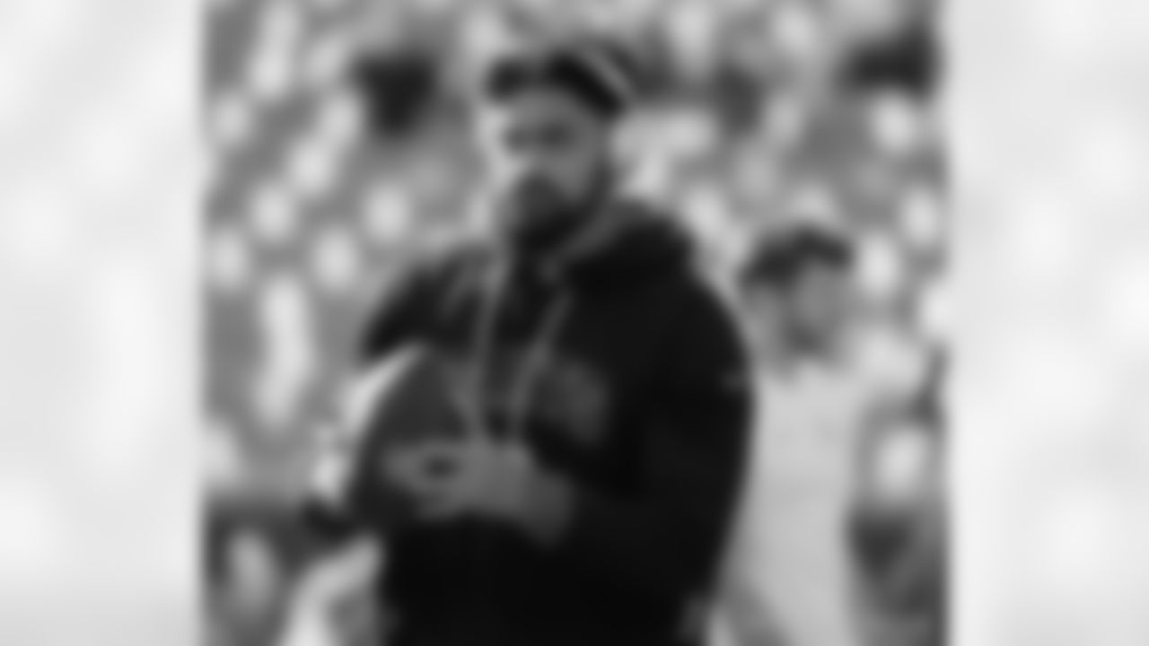 Check out the pregame photos from the New Orleans Saints game against the Carolina Panthers for Week 10 of the 2025 NFL season on Nov. 9, 2025 at Bank of America Stadium.