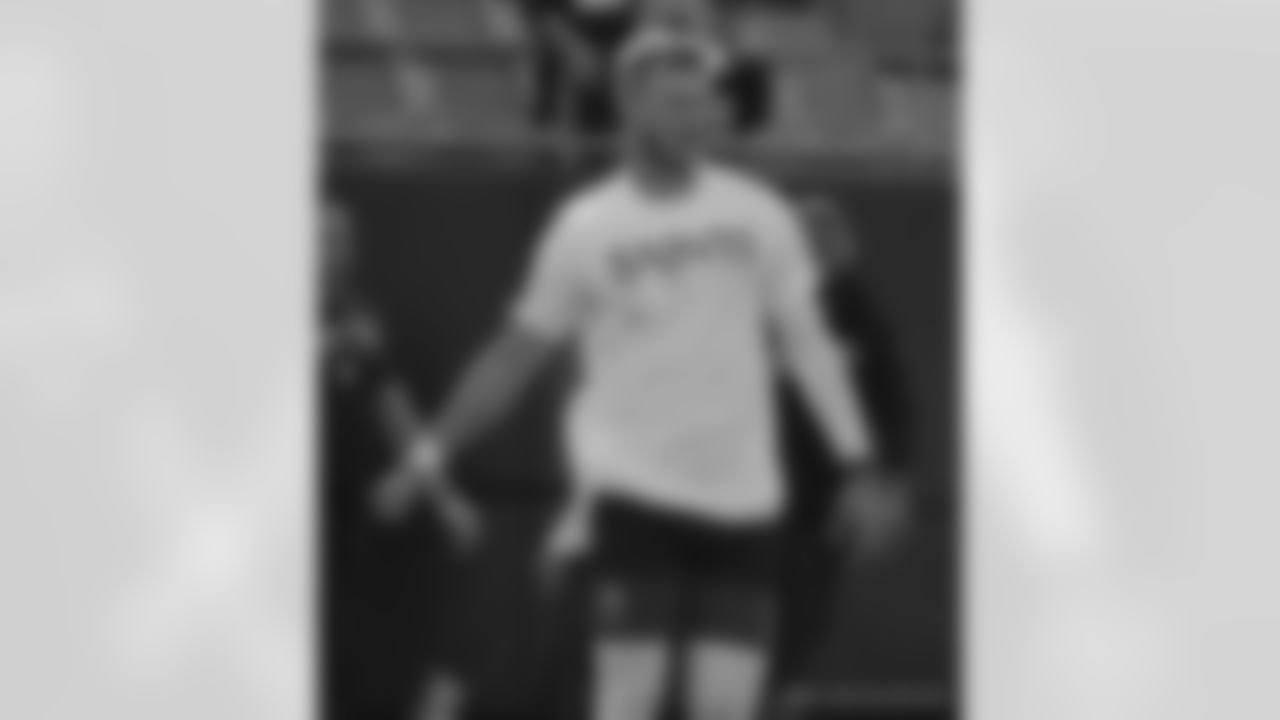 Check out the pregame photos from the New Orleans Saints game against the Carolina Panthers for Week 10 of the 2025 NFL season on Nov. 9, 2025 at Bank of America Stadium.