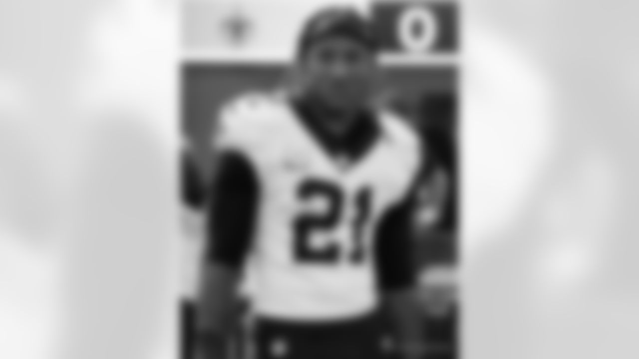 Check out the pregame photos from the New Orleans Saints game against the Los Angeles Rams for Week 9 of the 2025 NFL season on Nov. 2, 2025 at SoFi Stadium.