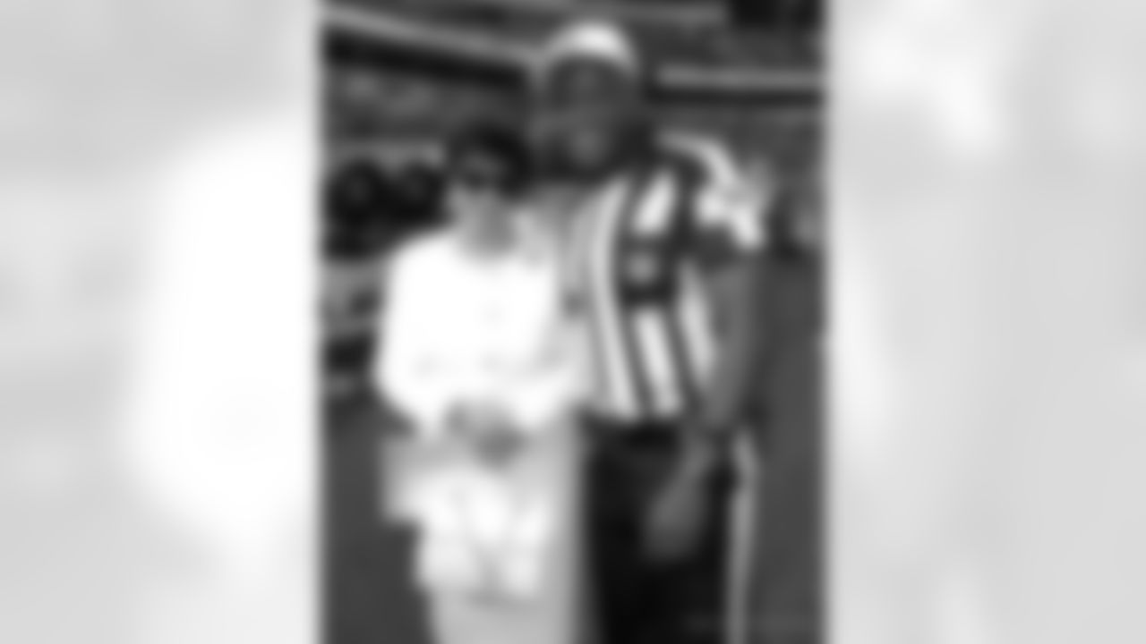 Check out the pregame photos from the New Orleans Saints game against the Los Angeles Rams for Week 9 of the 2025 NFL season on Nov. 2, 2025 at SoFi Stadium.