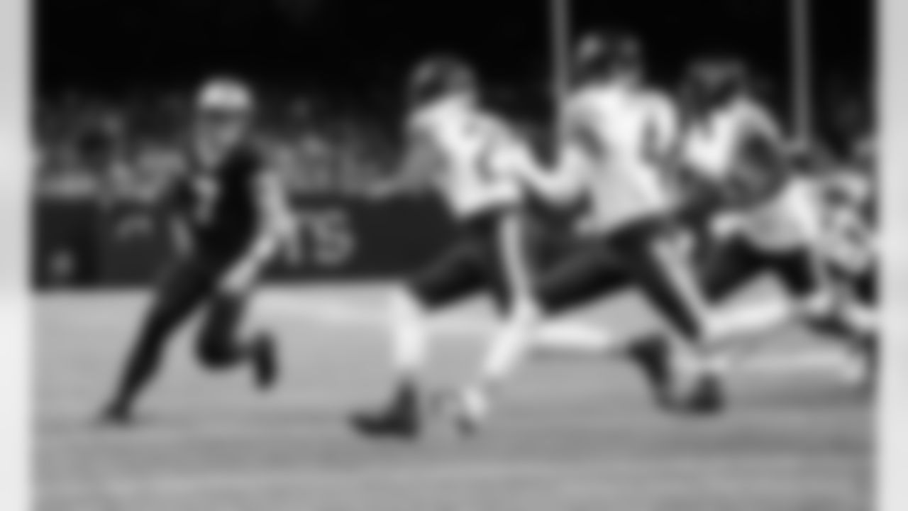 Check out the game action shots from the New Orleans Saints game against the Chicago Bears in Week 9 of the 2023 NFL season.