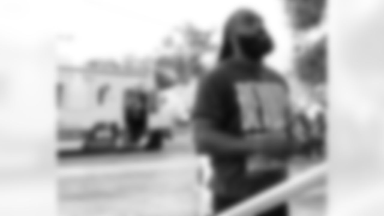 New Orleans Saints linebacker Demario Davis and his wife, Tamela's Devoted Dreamers Foundation hosted the annual "Dinner with the Davises" event at the Boys and Girls Club Gretna on Nov. 18, 2025.