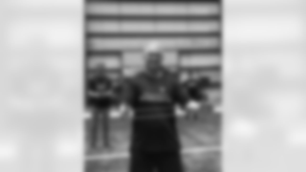 New Orleans Saints and Verizon hosted an MVP community workout with Saints legends Devery Henderson, Garrett Hartley, and Michael Lewis at the Ochsner Sports Performance Center on Wednesday, Nov. 19, 2025.