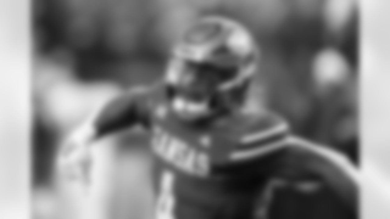 Check out photos of New Orleans Saints 6th round draft pick Devin Neal, running back from Kansas, drafted 184th overall in the 2025 NFL Draft.