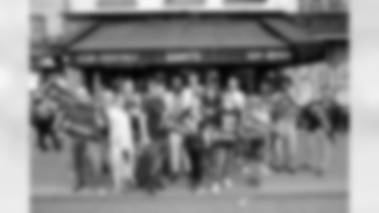 New Orleans Saints linebacker Demario Davis joined local Parisian fans, including our 2025 International Fan of the Year, as well as Paris Musketeers representatives, and FFFA coaches for happy hour at New Orléans Saints Café in in Paris, France on Thursday, July 10, 2025.
