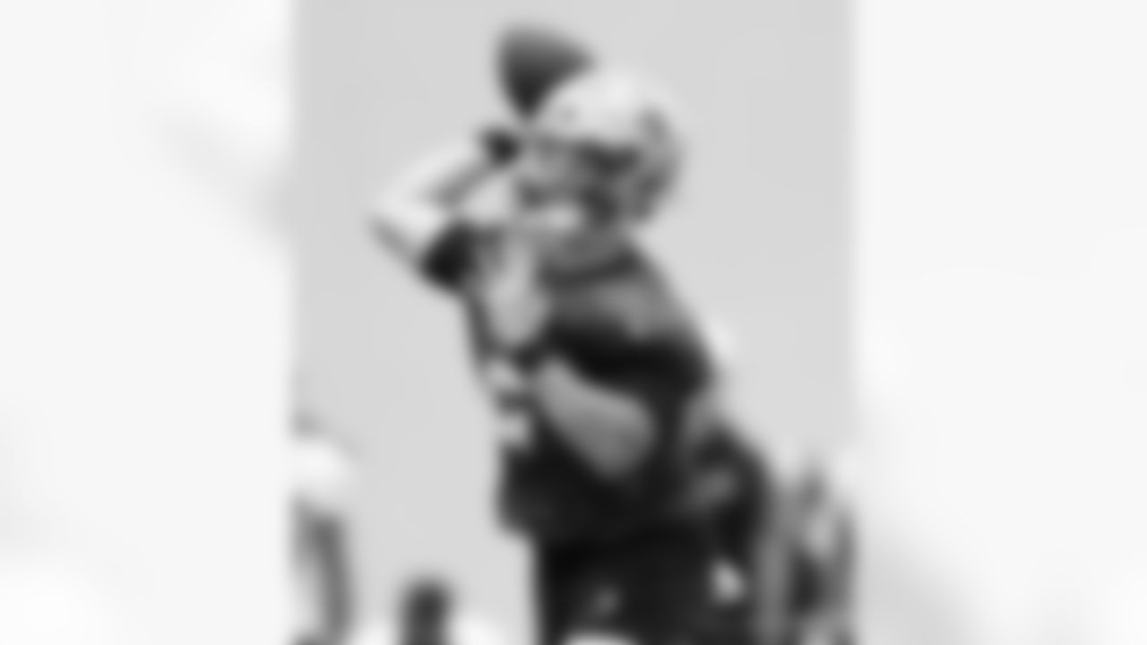 New Orleans Saints players participate in Day 2 of 2025 Saints Minicamp at the Ochsner Sports Performance Center on Wednesday, June 11, 2025.