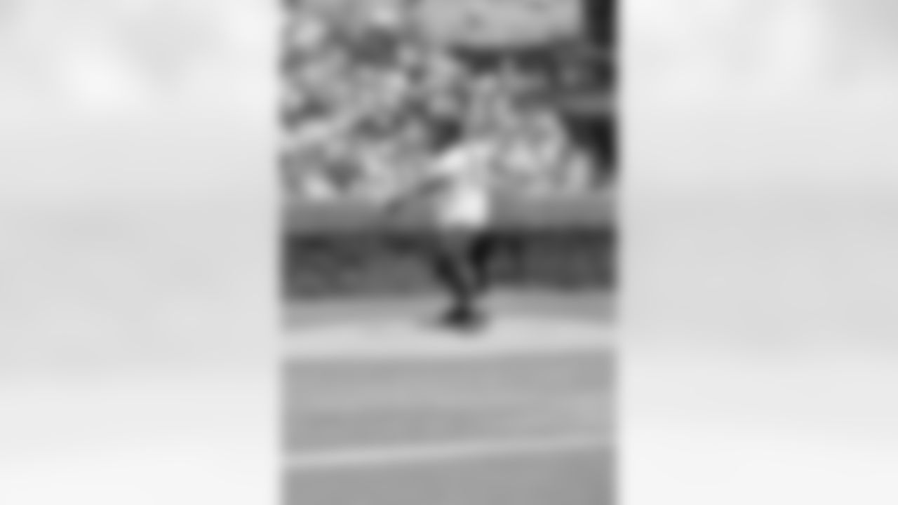 Saints running back Alvin Kamara threw out the first pitch at the Chicago Cubs game against the St. Louis Cardinals at Wrigley Field on Saturday, July 5, 2025.