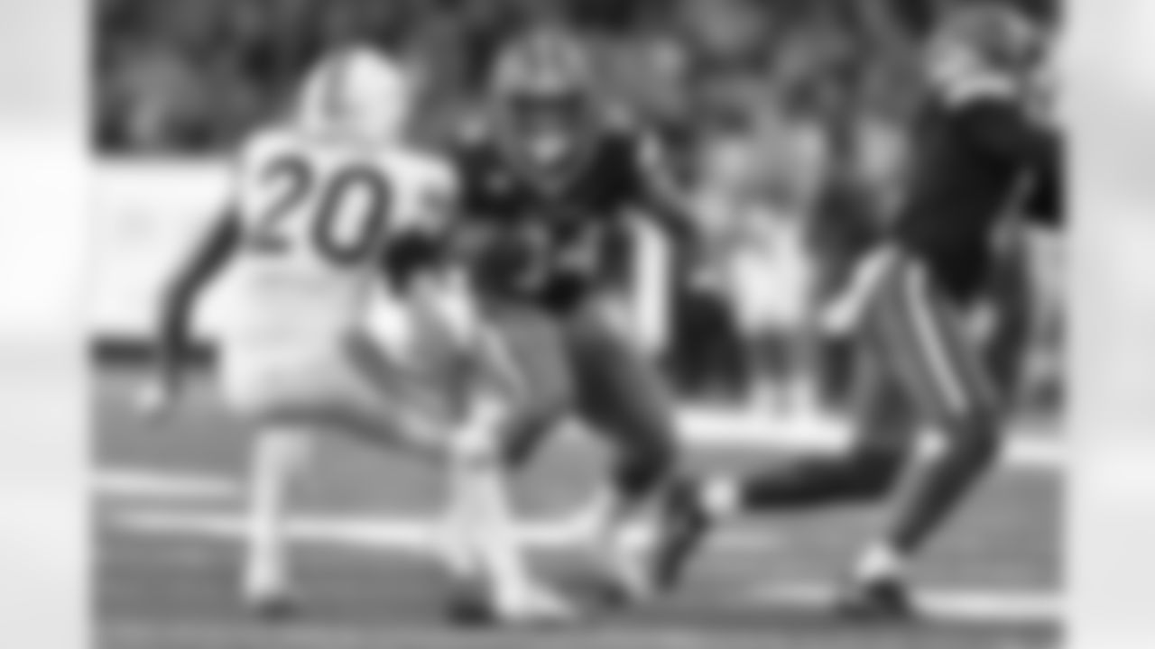 Check out photos of New Orleans Saints 3rd round draft pick Jonas Sanker,safety from Virginia, drafted 93rd overall in the 2025 NFL Draft.