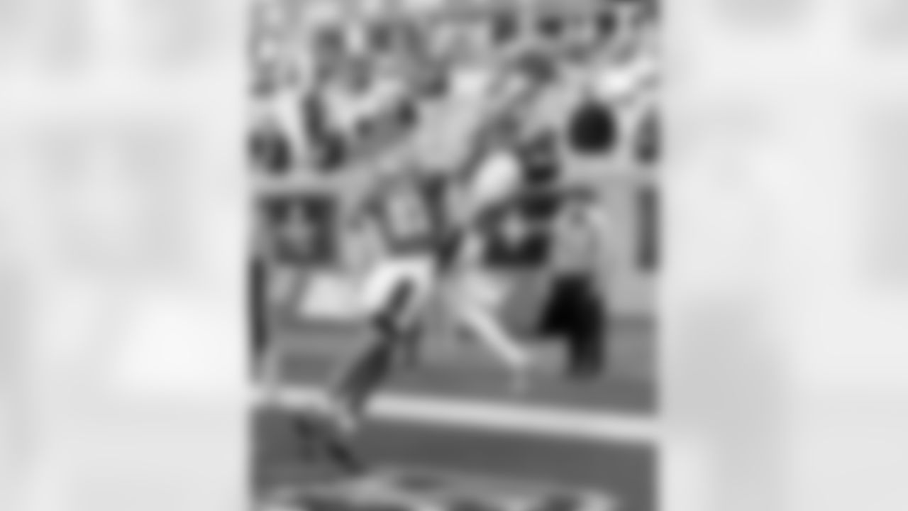 Check out photos from Day 3 of practices at the 2026 Panini Senior Bowl in Mobile, Ala. on Thursday, Jan. 30, featuring top NFL Draft prospects. Associate Head Coach and Running Backs Coach Joel Thomas, Quarterbacks Coach Scott Tolzien, Linebackers Coach Peter Sirmon, Assistant Special Teams Coach Kyle Wilber, Assistant Defensive Backs Coach Robert Blanton, and Assistant to the Head Coach Mike Martinez continue working with players.