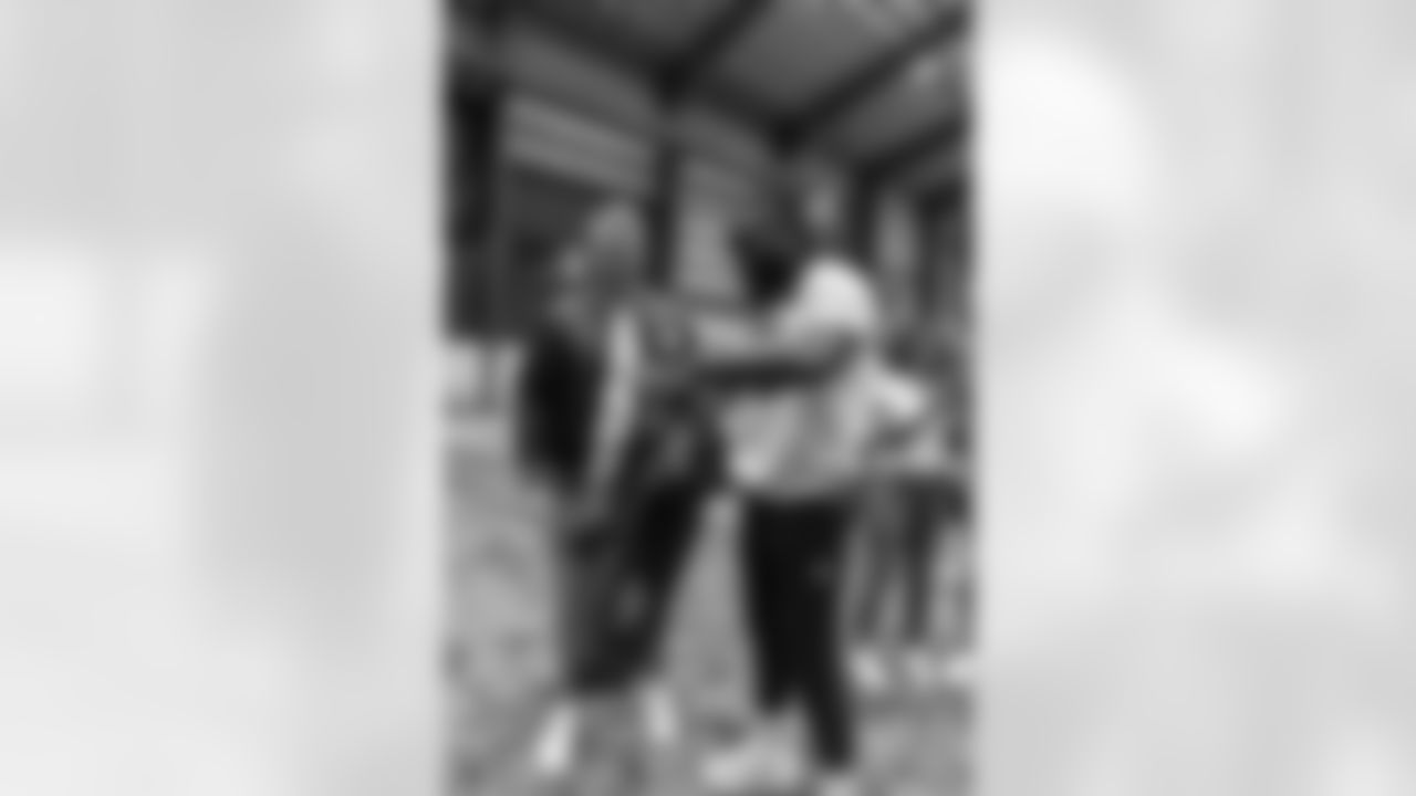 New Orleans Saints head coach Kellen Moore and Saints players welcomed the Paris Musketeers to the Ochsner Sports Performance Center on Saturday, November 22, 2025.