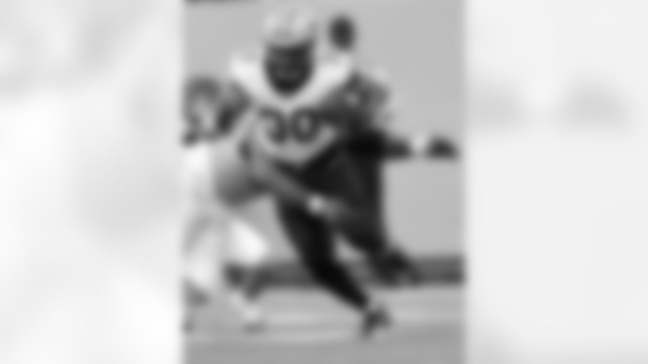 Check out the game action photos from the New Orleans Saints game against the Tennessee Titans for Week 17 of the 2025 NFL season on Dec. 28, 2025 at Nissan Stadium.