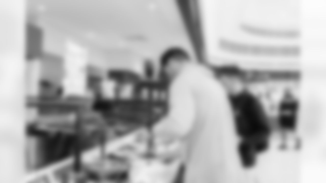 gallery-cafeteria-reopening-11-26-24-04