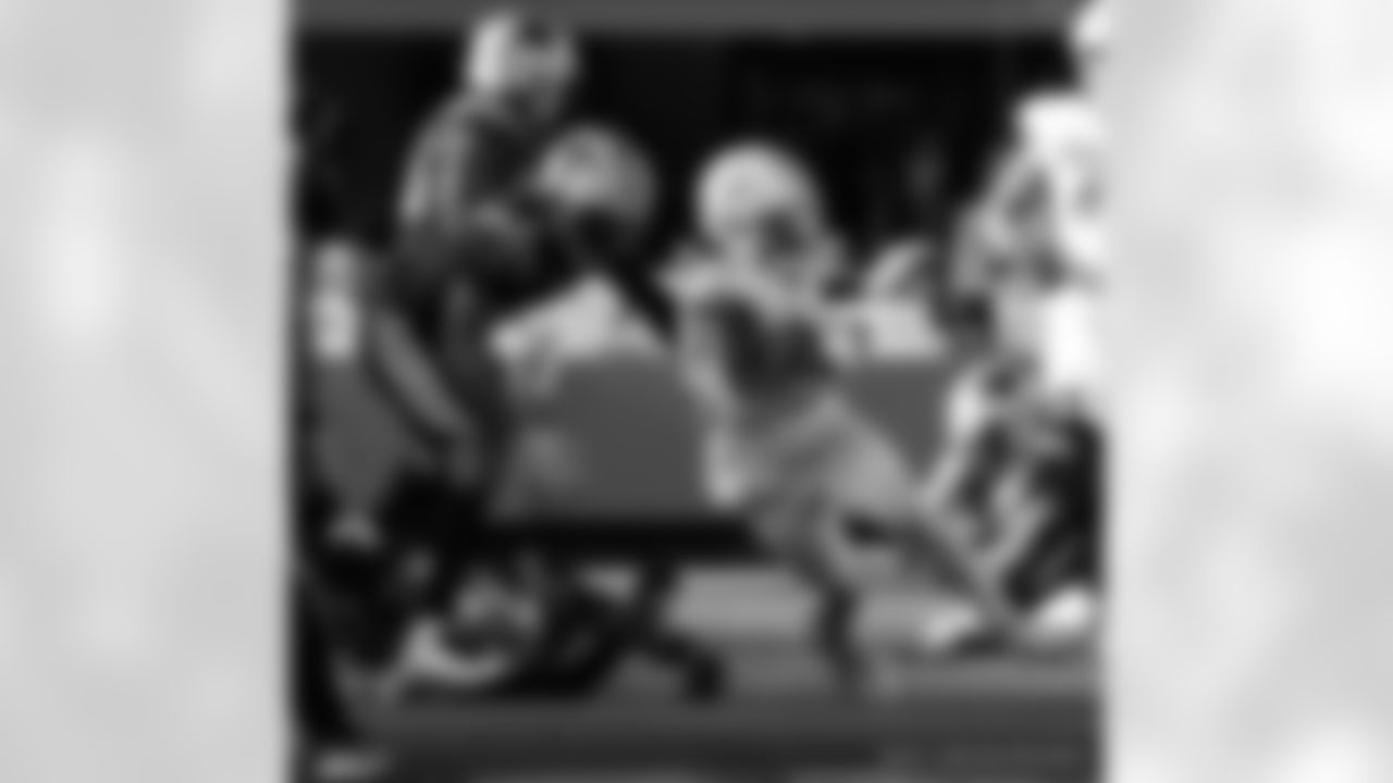 Check out the game action photos from the New Orleans Saints game against the Carolina Panthers for Week 10 of the 2025 NFL season on Nov. 9, 2025 at Bank of America Stadium.