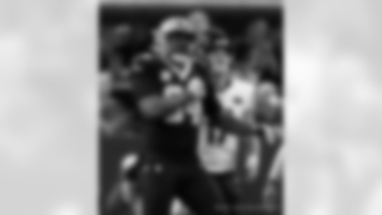Check out the game action shots from the New Orleans Saints game against the Chicago Bears in Week 9 of the 2023 NFL season.