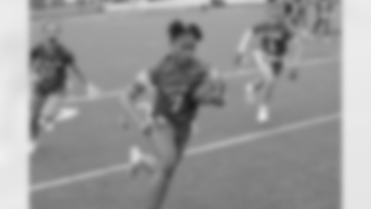 Check out the best action shots from the championship weekend as Mississippi Flag Football teams competed on Saturday, May 10 as part of the 2025 Saints Girls High School Flag Football season.