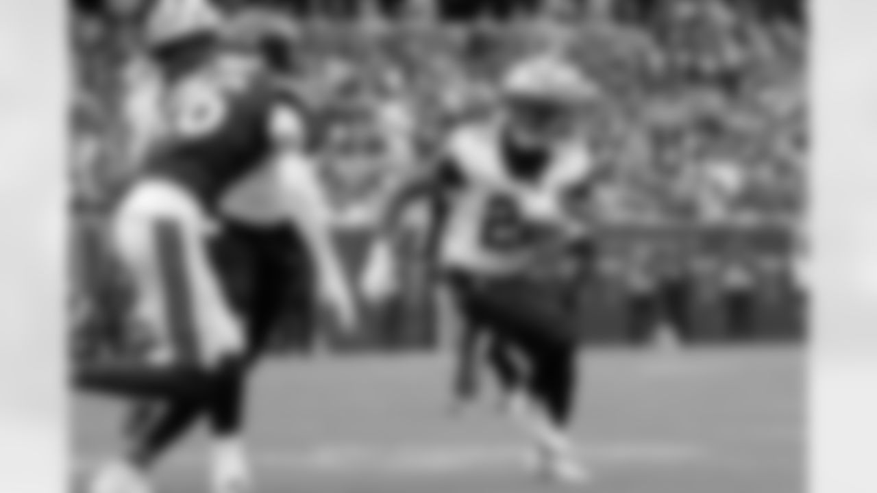 Check out the game action photos from the New Orleans Saints game against the Chicago Bears for Week 7 of the 2025 NFL season on Oct. 19, 2025 at Soldier Field.