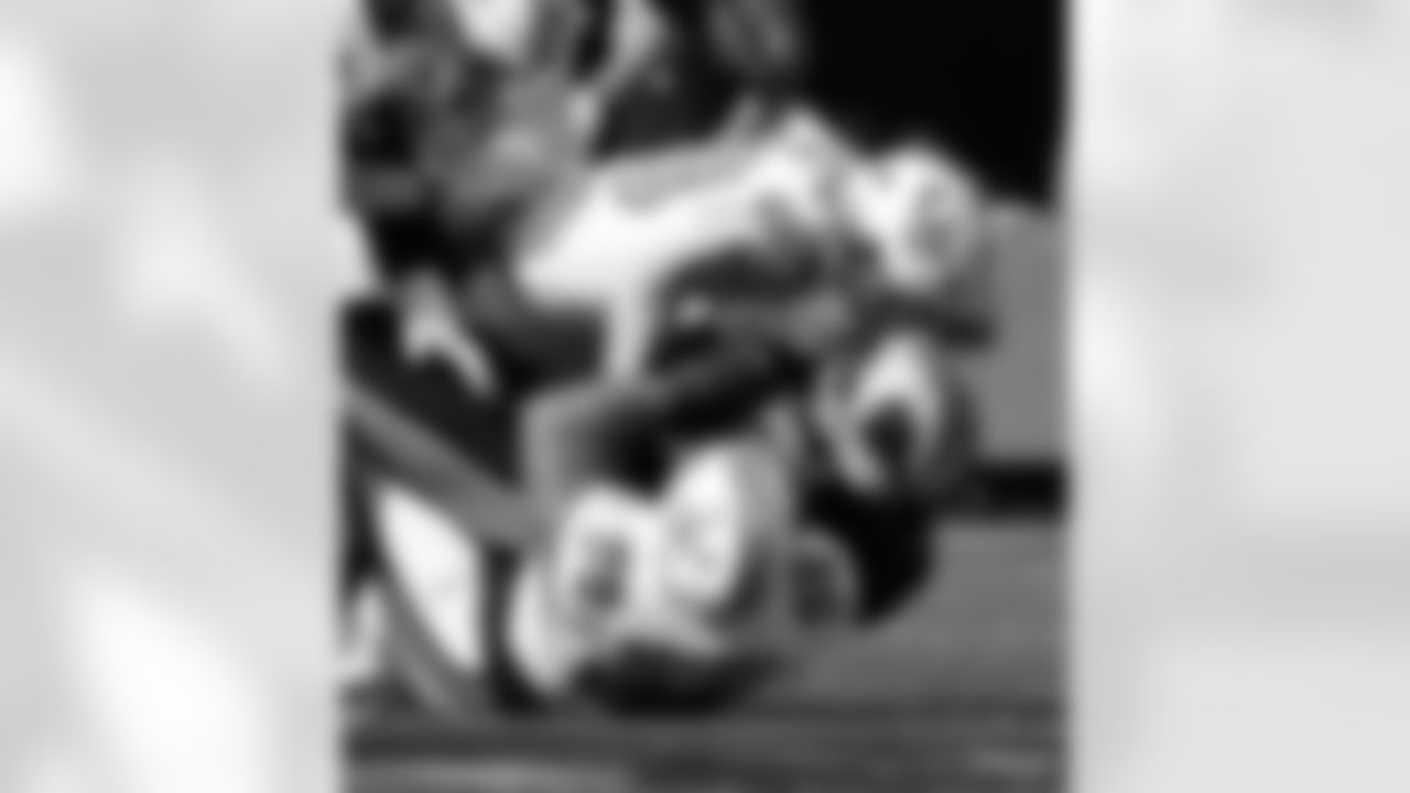 Check out the game action photos from the New Orleans Saints game against the Carolina Panthers for Week 10 of the 2025 NFL season on Nov. 9, 2025 at Bank of America Stadium.