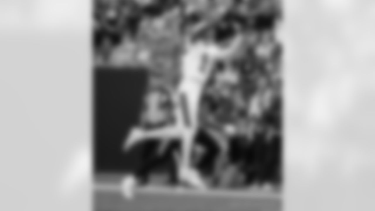 Check out the game action photos from the New Orleans Saints game against the Carolina Panthers for Week 10 of the 2025 NFL season on Nov. 9, 2025 at Bank of America Stadium.