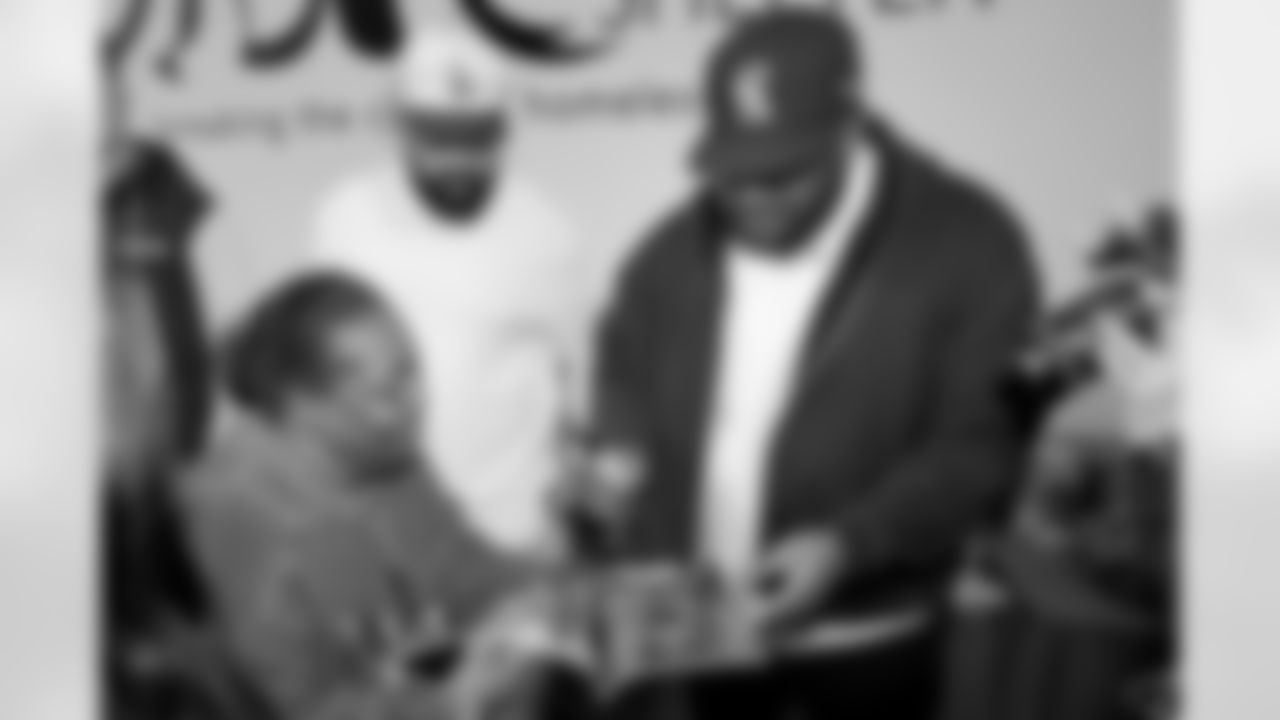 New Orleans Saints center/guard Cesar Ruiz hosted a holiday toy giveaway at the New Orleans Women and Children's Center on Tuesday, Dec. 16, 2025. The event also featured appearances by fellow Saints players center Erik McCoy, linebacker Torricelli Simpkins III, wide receiver Easton Kilty, and offensive tackle William Sherman to spread holiday cheer to children and families in the community.