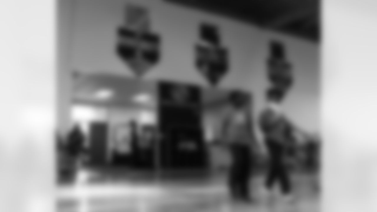 New Orleans Saints linebacker Demario Davis and his wife, Tamela's Devoted Dreamers Foundation hosted the annual "Dinner with the Davises" event at the Boys and Girls Club Gretna on Nov. 18, 2025.