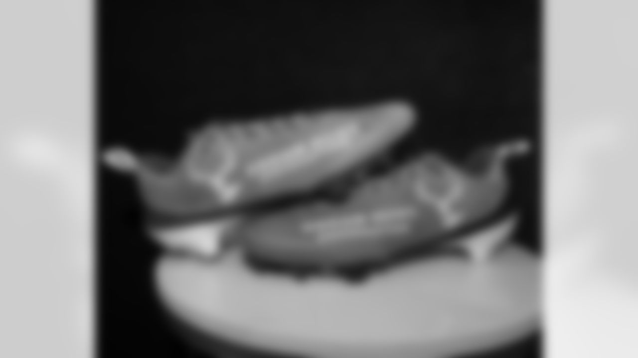 Get a preview as New Orleans Saints owner Gayle Benson, players and coaches honor their personal causes and foundations for the 2025 NFL My Cause My Cleats initiative during their Week 12 game against the Atlanta Falcons.
Blake Grupe: Dream Hunt Foundation | Artist: Ebbie Thomas