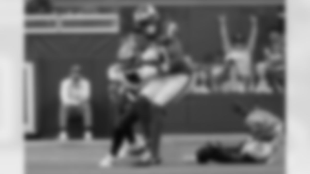 Check out the game action photos from the New Orleans Saints game against the Los Angeles Rams for Week 9 of the 2025 NFL season on Nov. 2, 2025 at SoFi Stadium.