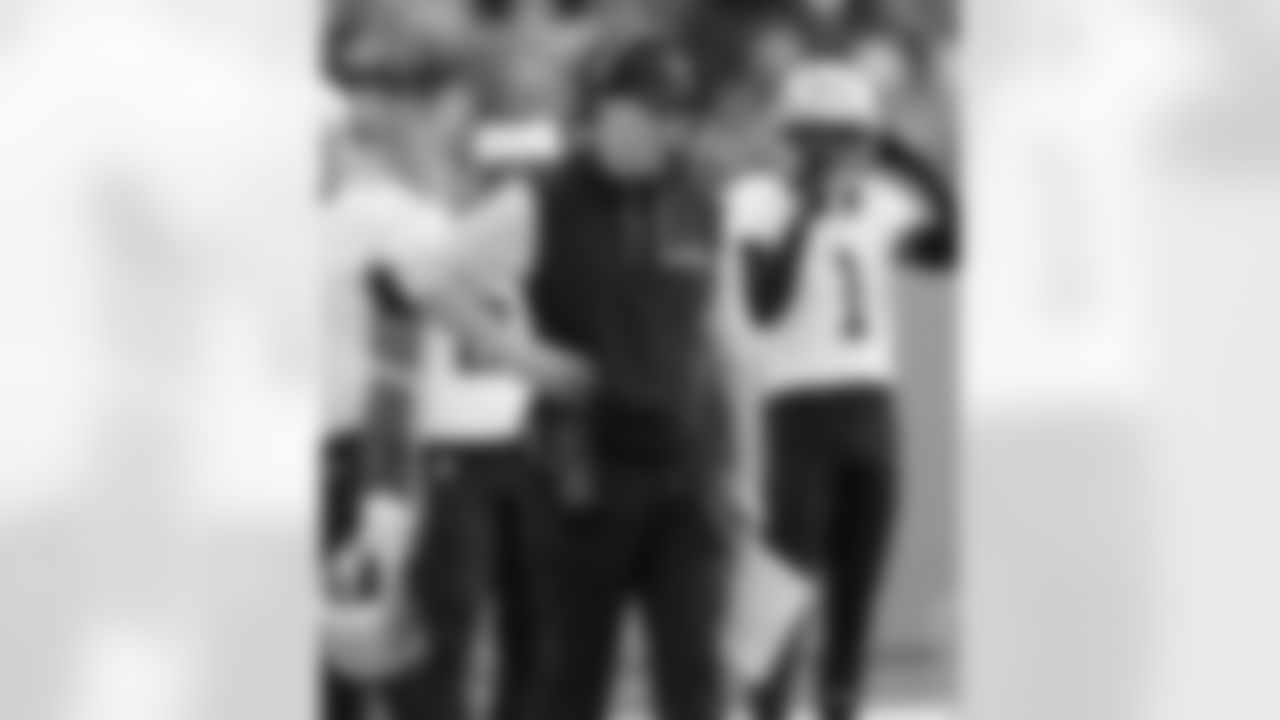 Check out the game action photos from the New Orleans Saints game against the Tennessee Titans for Week 17 of the 2025 NFL season on Dec. 28, 2025 at Nissan Stadium.