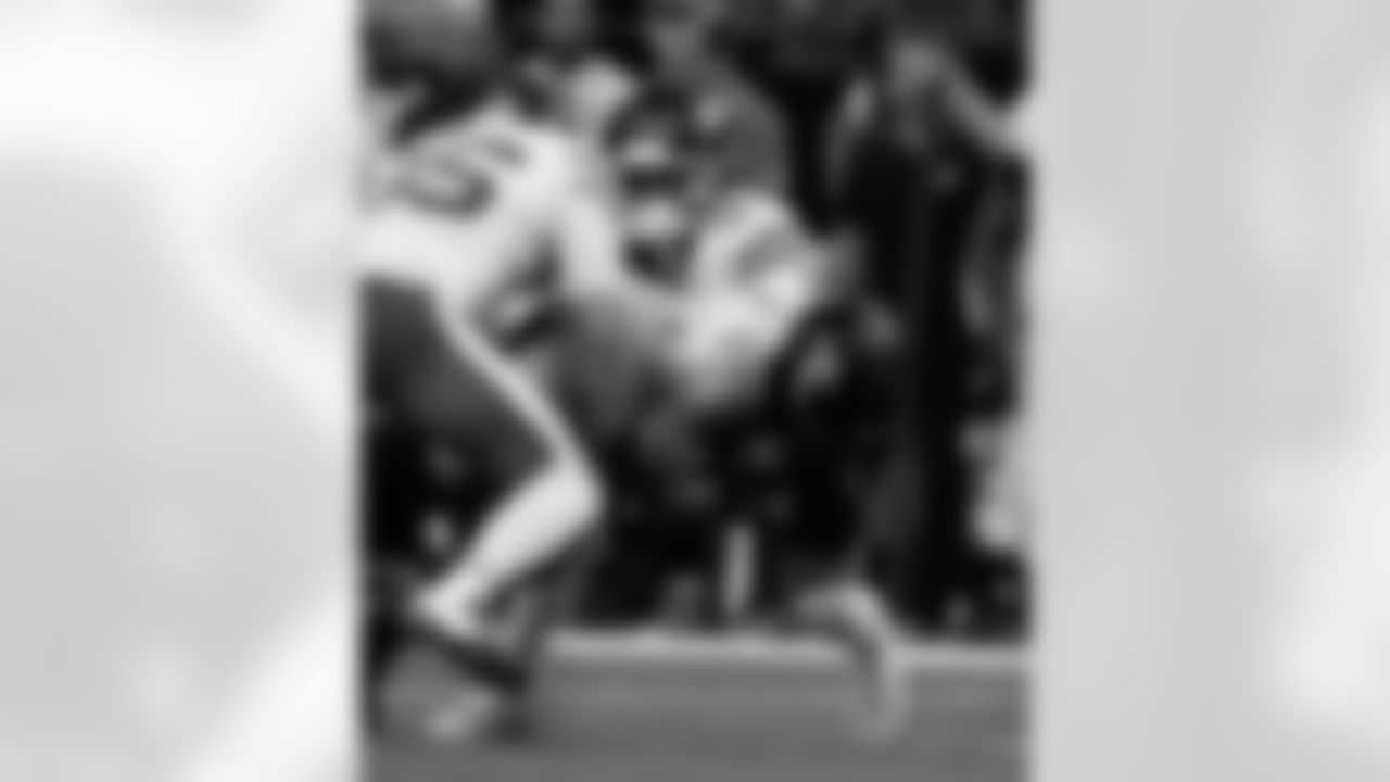 Check out the game action photos from the New Orleans Saints game against the New York Jets for Week 16 of the 2025 NFL season on Dec. 21, 2025 at the Caesars Superdome.