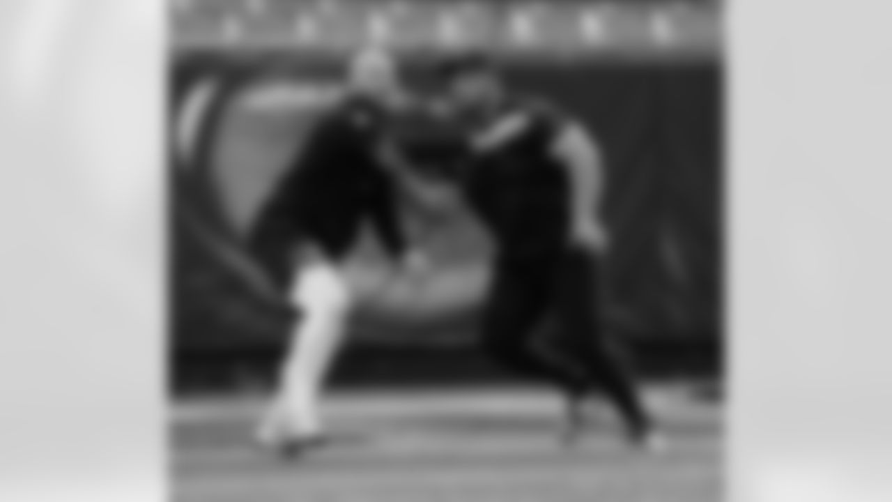 Check out the pregame photos from the New Orleans Saints game against the Carolina Panthers for Week 10 of the 2025 NFL season on Nov. 9, 2025 at Bank of America Stadium.