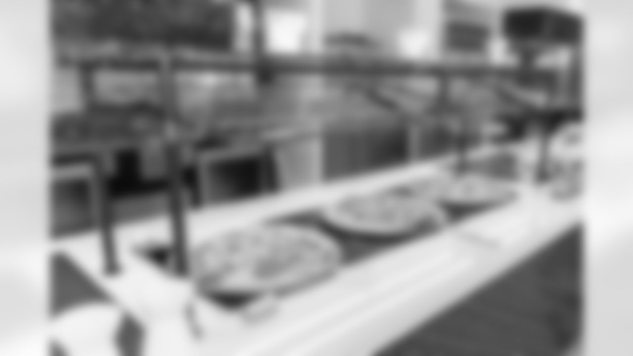 gallery-cafeteria-reopening-11-26-24-23