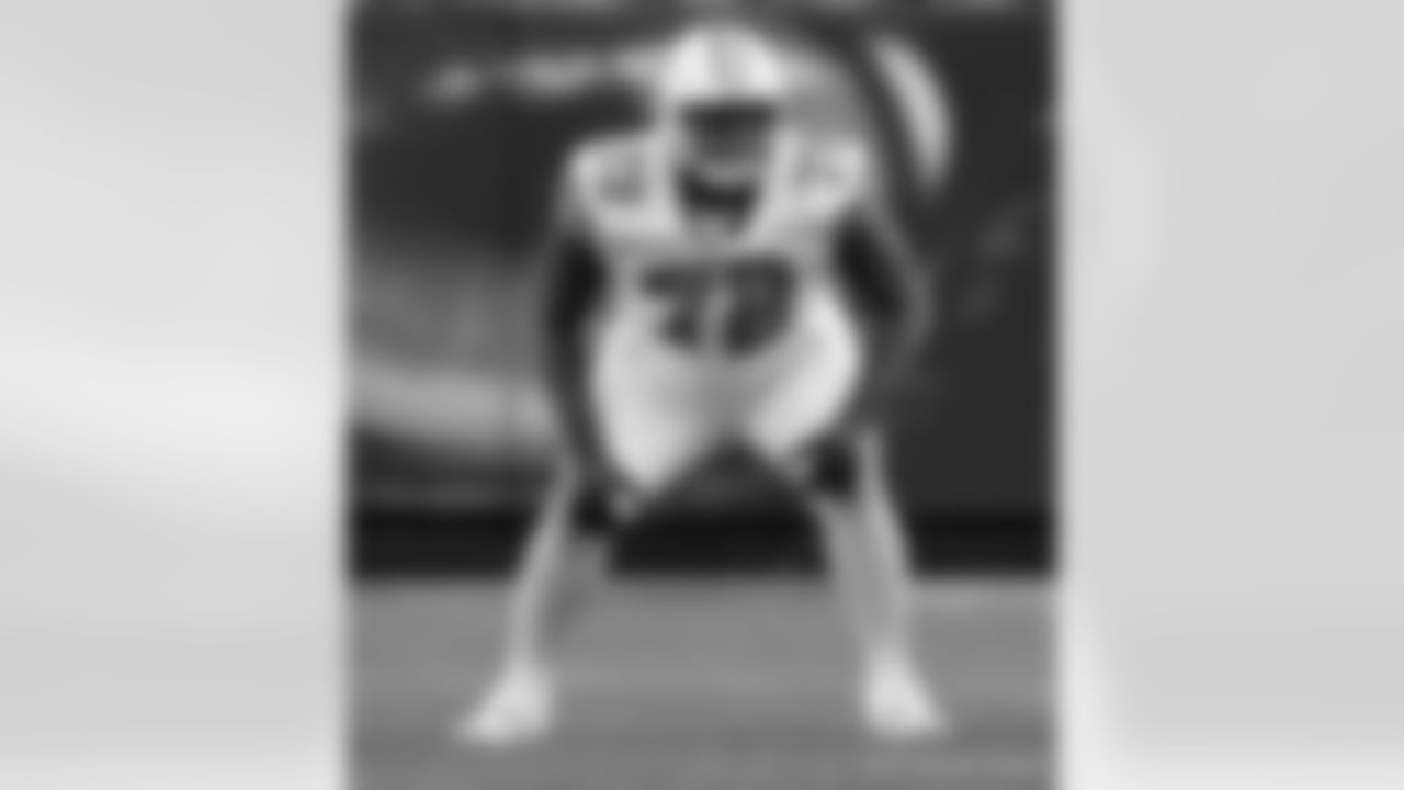 Check out the game action photos from the New Orleans Saints game against the Carolina Panthers for Week 10 of the 2025 NFL season on Nov. 9, 2025 at Bank of America Stadium.