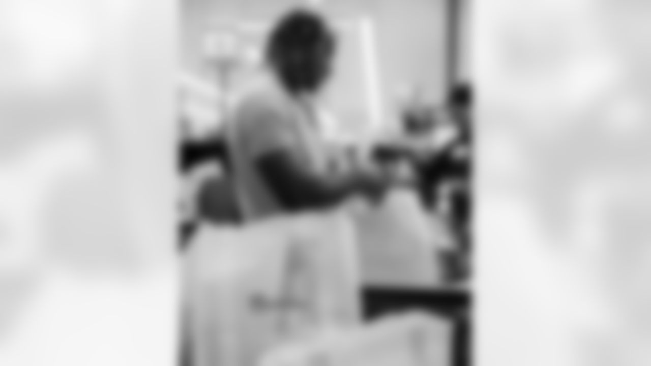 New Orleans Saints safety Justin Reid hosted his annual "Justin's Thanksgiving Grocery Grab" shopping spree for local shoppers on Nov. 24, 2025. Saints safety Terrell Burgess assisted their teammate during the event.