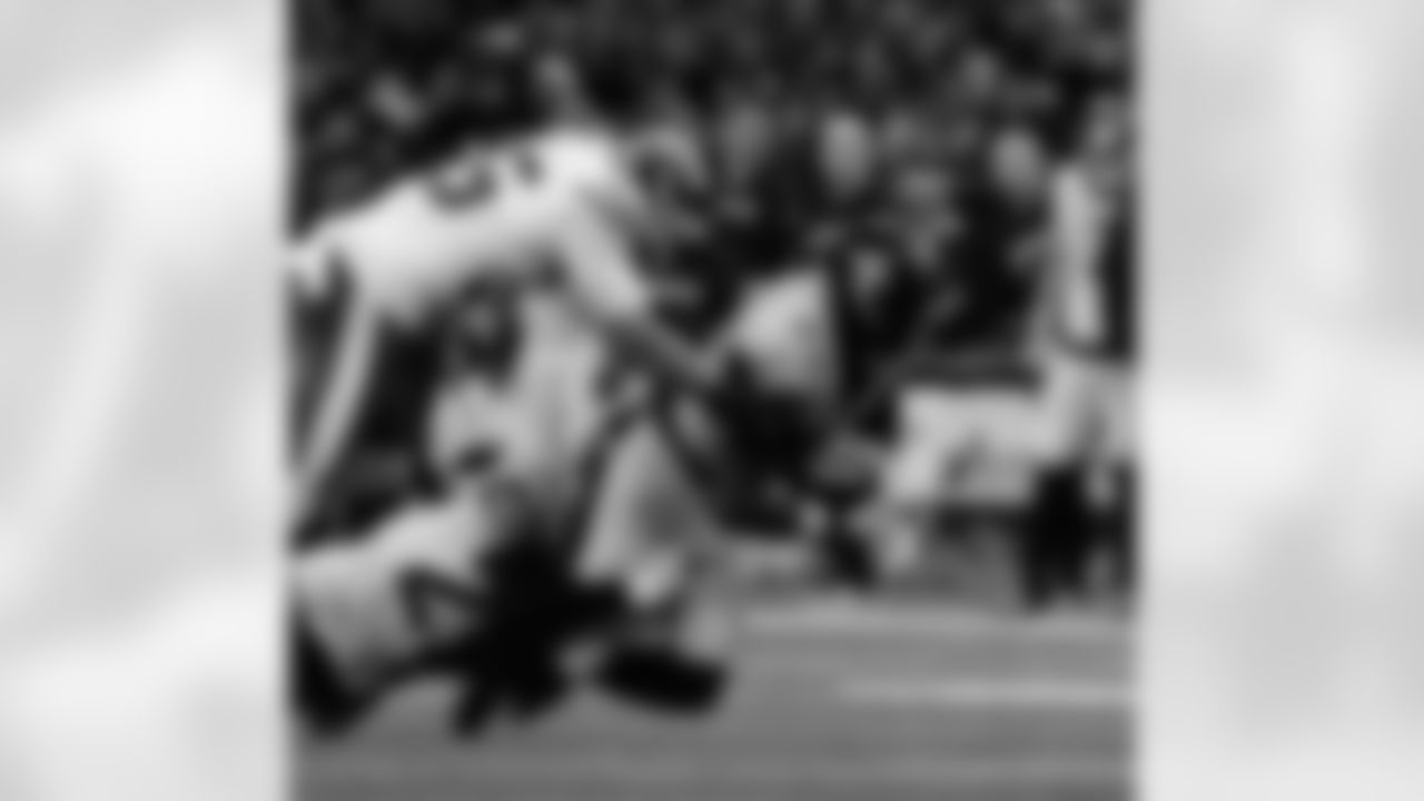 Check out the game action photos from the New Orleans Saints game against the New York Jets for Week 16 of the 2025 NFL season on Dec. 21, 2025 at the Caesars Superdome.