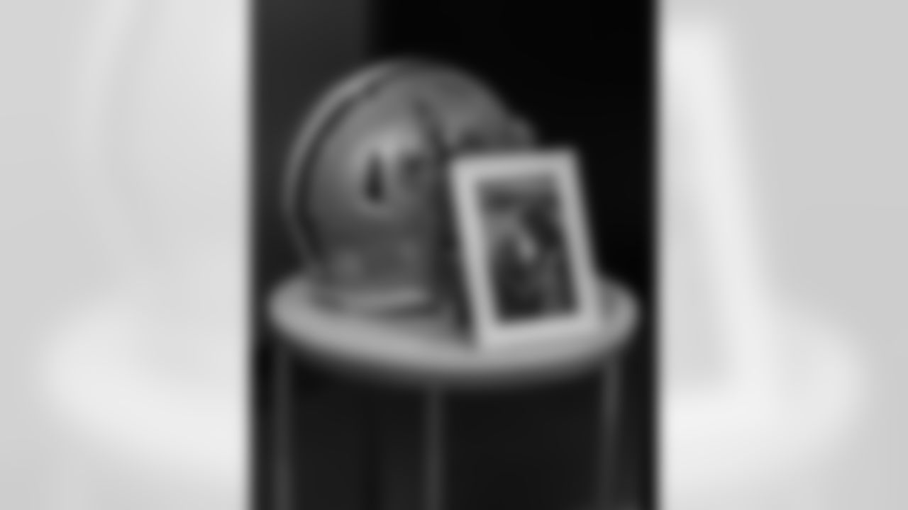 New Orleans Saints defensive end Cam Jordan surprised Angela "Mrs. Big O" Austin, our 2025 Saints Fan of the Year at the Ochsner Sports Performance Center. Angela will represent Saints fans at Super Bowl LX in San Francisco.