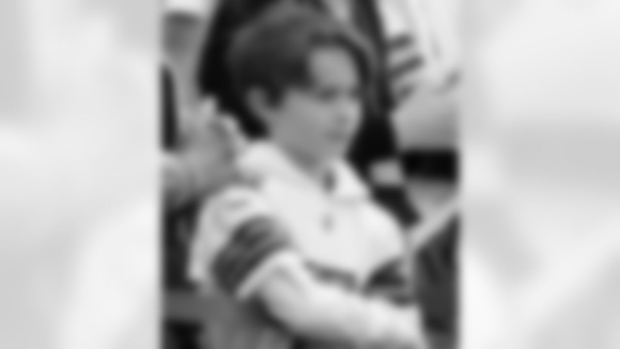 Check out the fan photos from the New Orleans Saints game against the Tennessee Titans for Week 17 of the 2025 NFL season on Dec. 28, 2025 at Nissan Stadium.