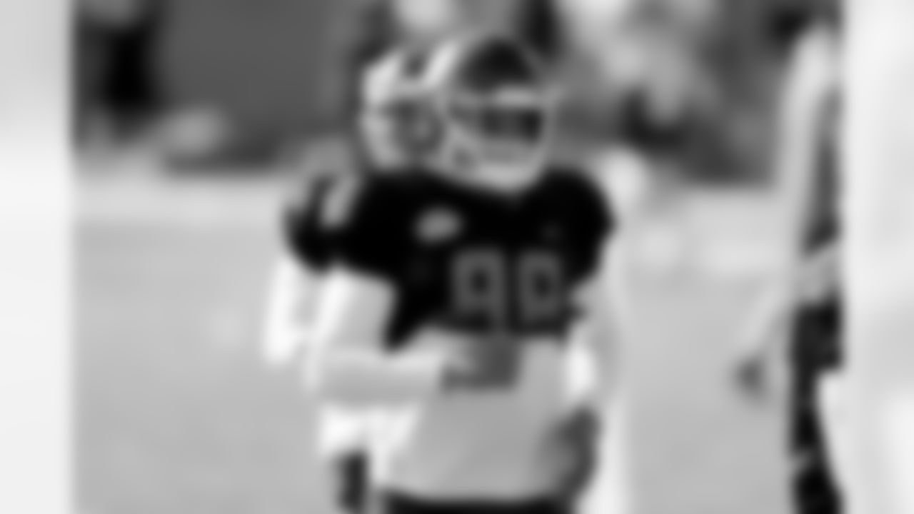 Defensive lineman Payton Turner of Houston (98) warms up during the American team practice for the NCAA college football Senior Bowl in Mobile, Ala, Thursday, Jan. 28, 2021.