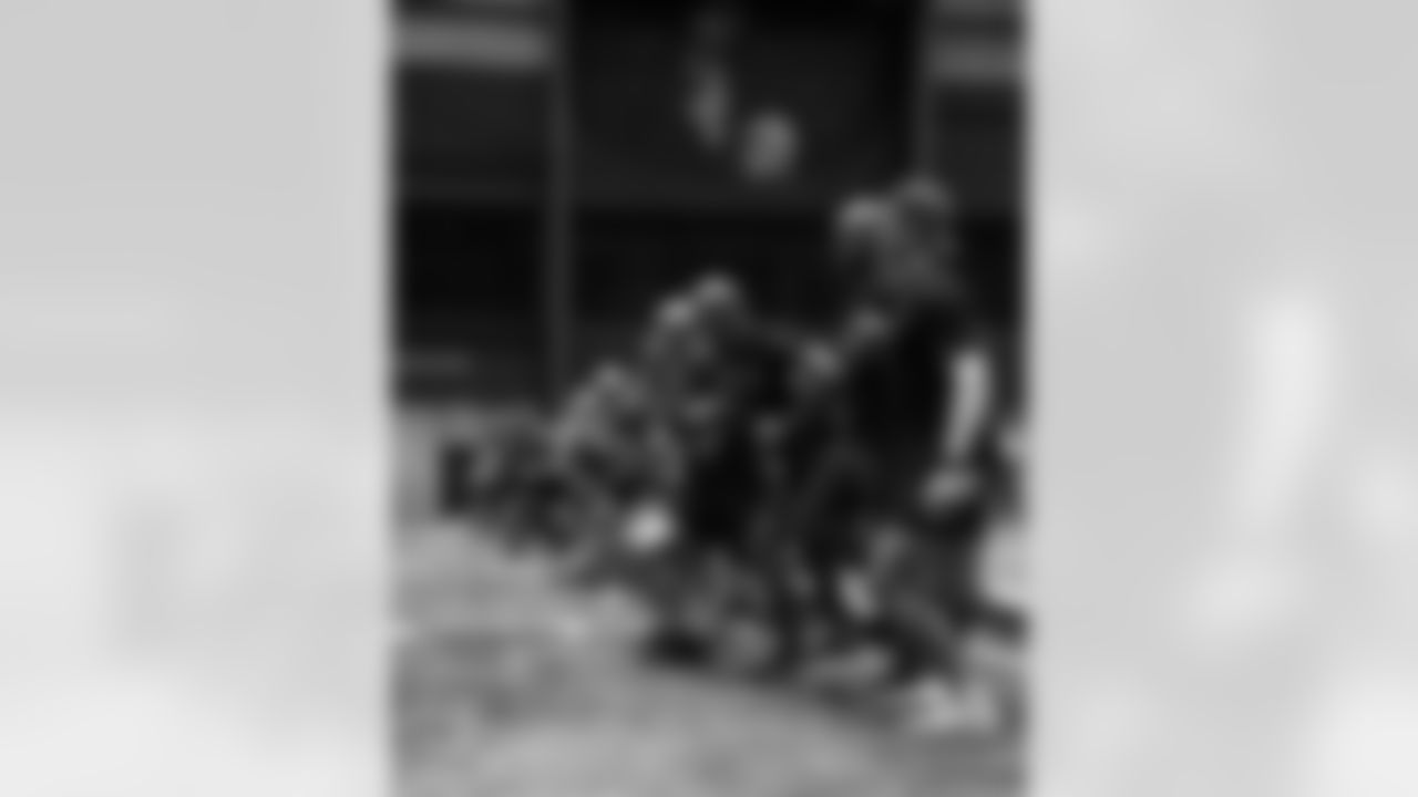 New Orleans Saints and Verizon hosted an MVP community workout with Saints legends Devery Henderson, Garrett Hartley, and Michael Lewis at the Ochsner Sports Performance Center on Wednesday, Nov. 19, 2025.