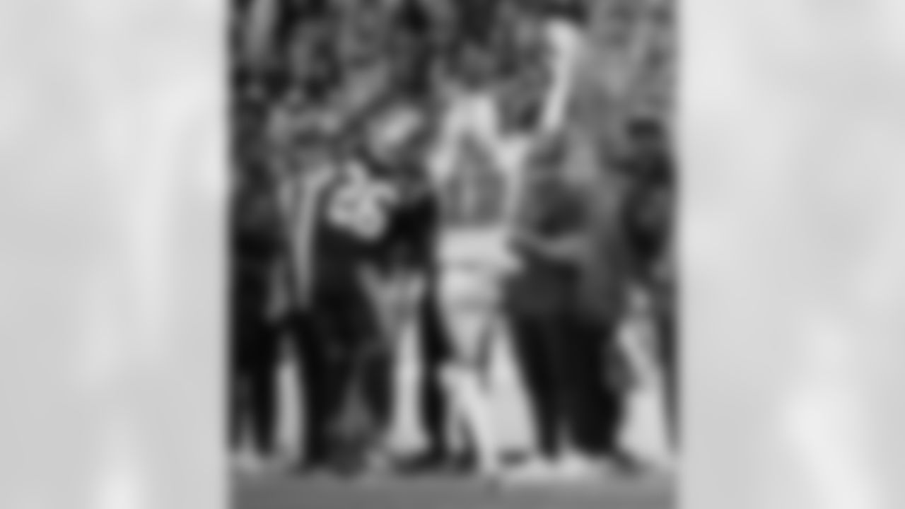 Check out the game action photos from the New Orleans Saints game against the Carolina Panthers for Week 10 of the 2025 NFL season on Nov. 9, 2025 at Bank of America Stadium.