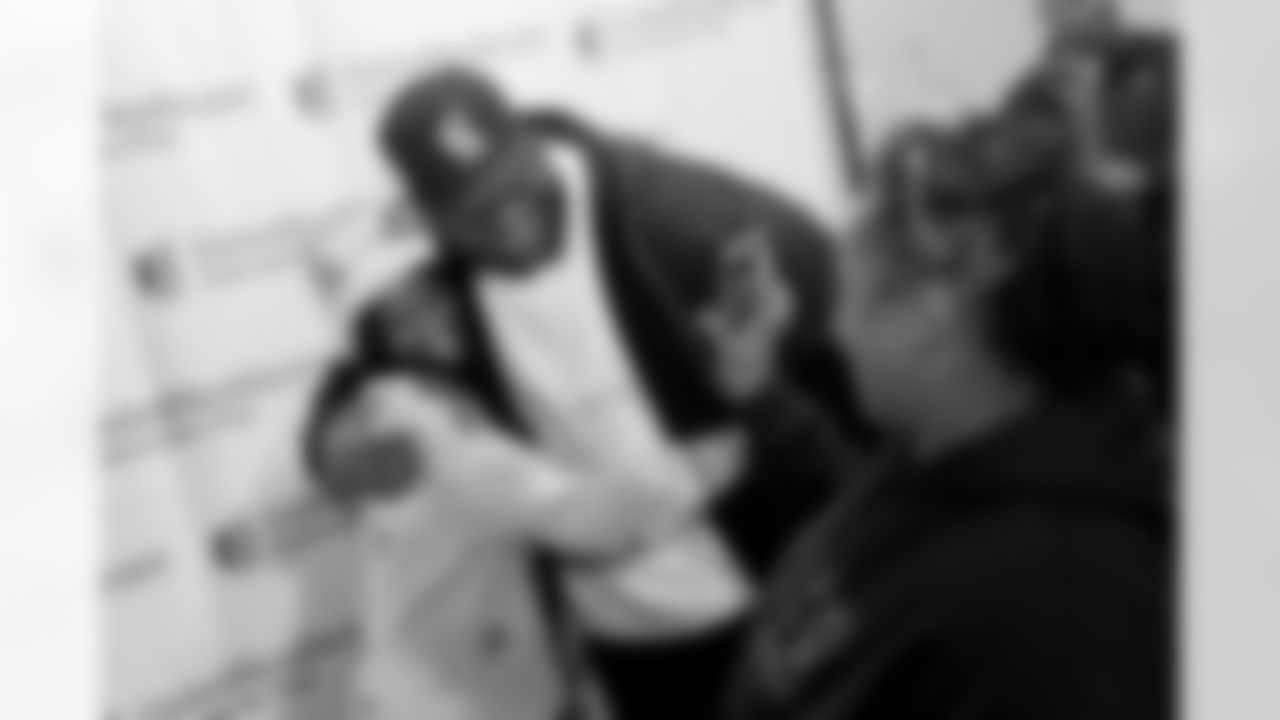 New Orleans Saints center/guard Cesar Ruiz hosted a holiday toy giveaway at the New Orleans Women and Children's Center on Tuesday, Dec. 16, 2025. The event also featured appearances by fellow Saints players center Erik McCoy, linebacker Torricelli Simpkins III, wide receiver Easton Kilty, and offensive tackle William Sherman to spread holiday cheer to children and families in the community.