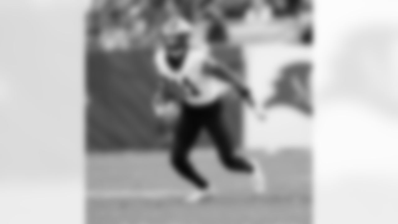 WR Cedrick Wilson Jr. (11) runs with the ball during the New Orleans Saints game against the Tampa Bay Buccaneers for Week 18 of the 2024 NFL Season on Jan. 5, 2025 at Raymond James Stadium.