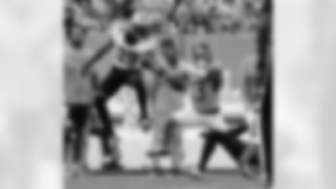 Check out the game action photos from the New Orleans Saints game against the Tennessee Titans for Week 17 of the 2025 NFL season on Dec. 28, 2025 at Nissan Stadium.