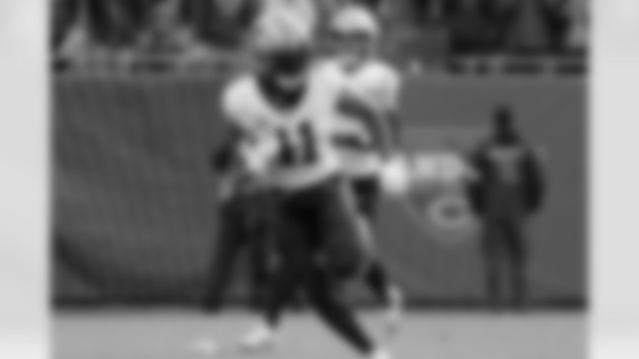 Check out the game action photos from the New Orleans Saints game against the Chicago Bears for Week 7 of the 2025 NFL season on Oct. 19, 2025 at Soldier Field.