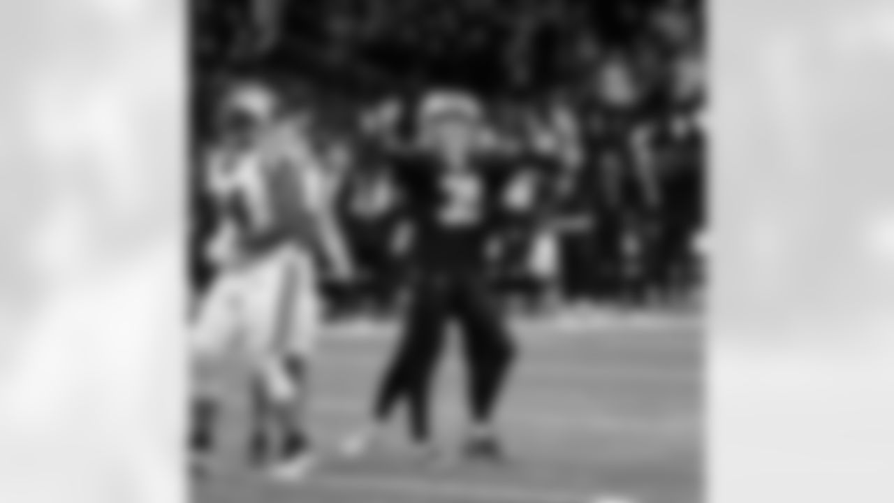 Check out the game action photos from the New Orleans Saints game against the Carolina Panthers for Week 15 of the 2025 NFL season on Dec. 14, 2025 at the Caesars Superdome.