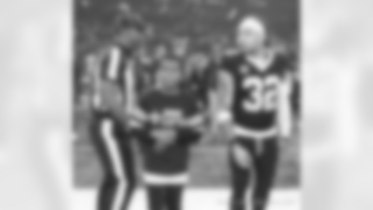 Check out the pregame warm-ups from the New Orleans Saints game against the Atlanta Falcons in Week 18 of the 2023 NFL season.