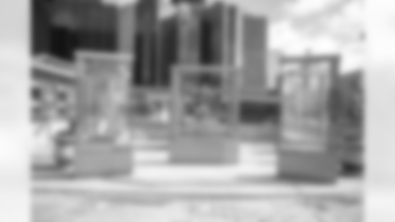 New Orleans Saints Owner Gayle Benson and recent Saints Hall of Fame inductee Tracy Porter greeted season ticket holders as their names were added to the 50th Season Ticket Holder monument prior to the Saints game on Sunday, Dec. 14, 2025.