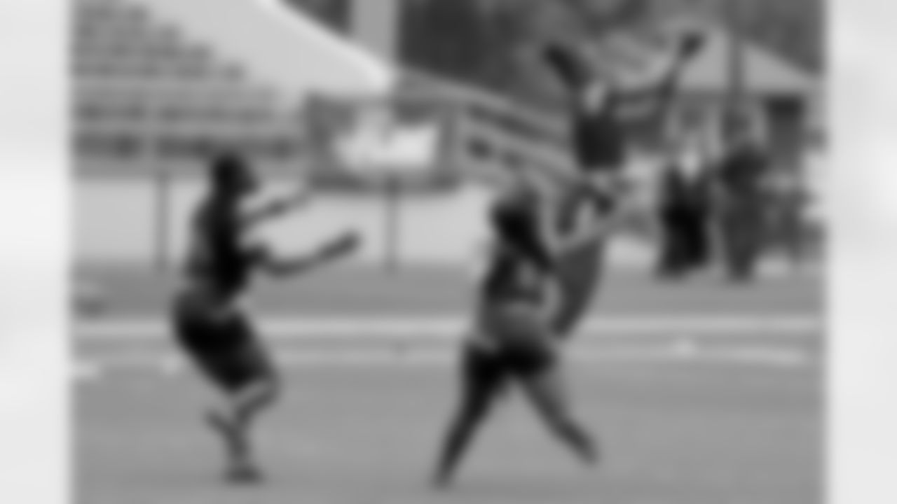 Check out the best action shots from the championship weekend as Mississippi Flag Football teams competed on Saturday, May 10 as part of the 2025 Saints Girls High School Flag Football season.