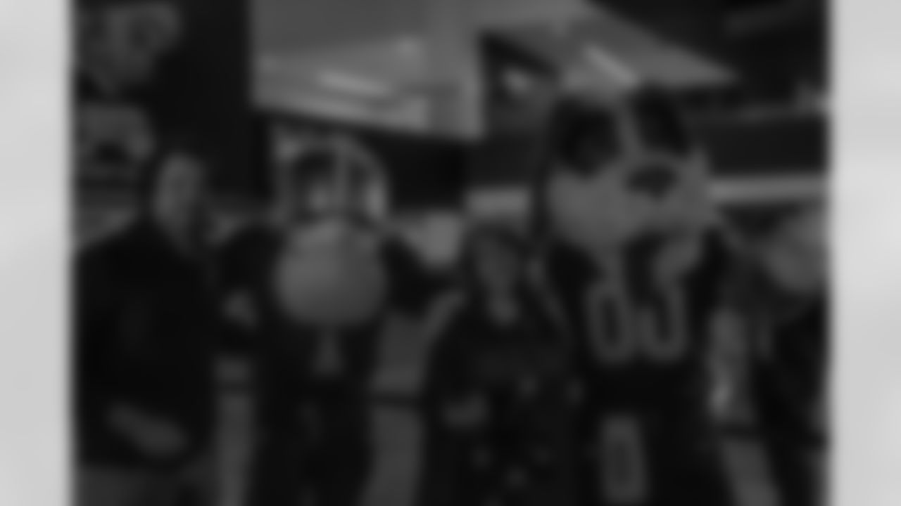 New Orleans Saints Owner Gayle Benson and recent Saints Hall of Fame inductee Tracy Porter greeted season ticket holders as their names were added to the 50th Season Ticket Holder monument prior to the Saints game on Sunday, Dec. 14, 2025.