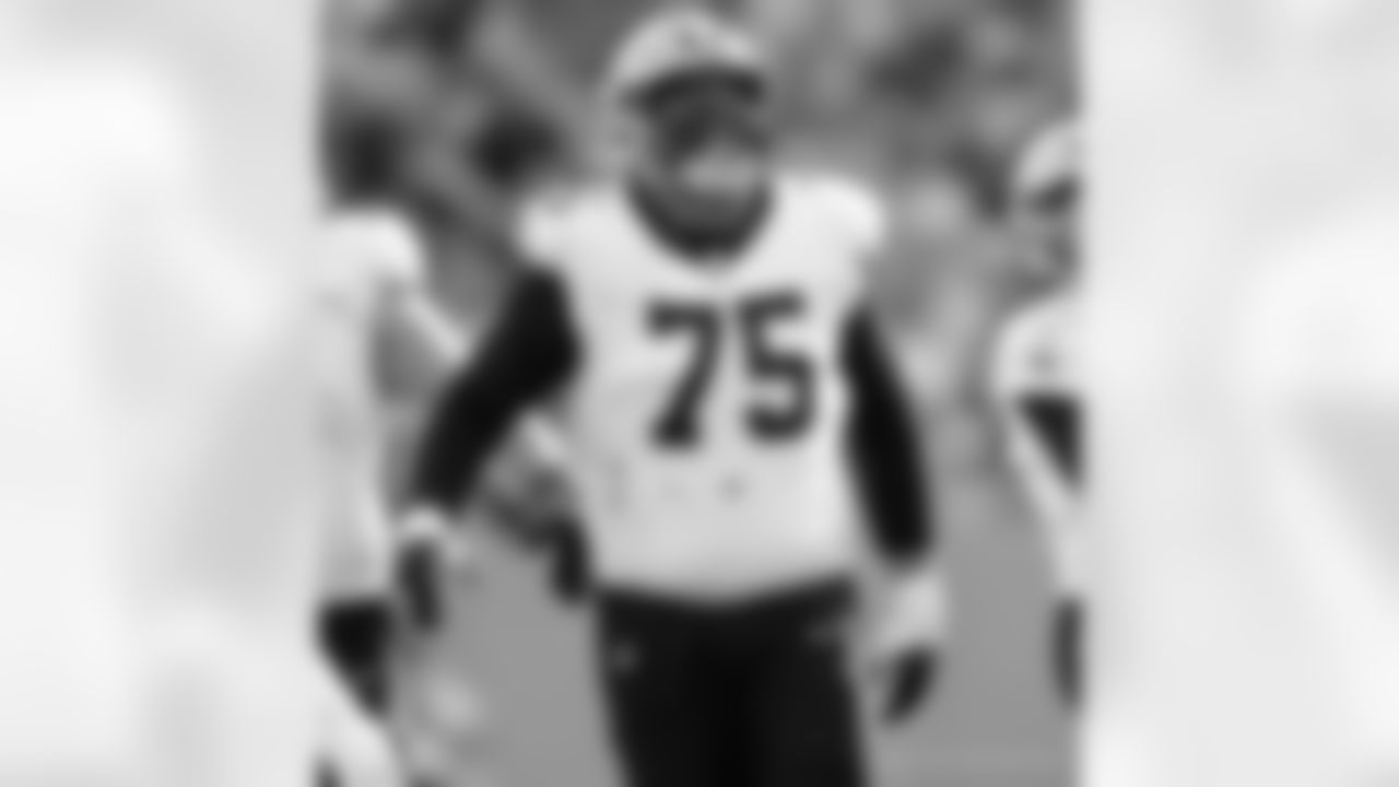 Check out the game action photos from the New Orleans Saints game against the Tennessee Titans for Week 17 of the 2025 NFL season on Dec. 28, 2025 at Nissan Stadium.